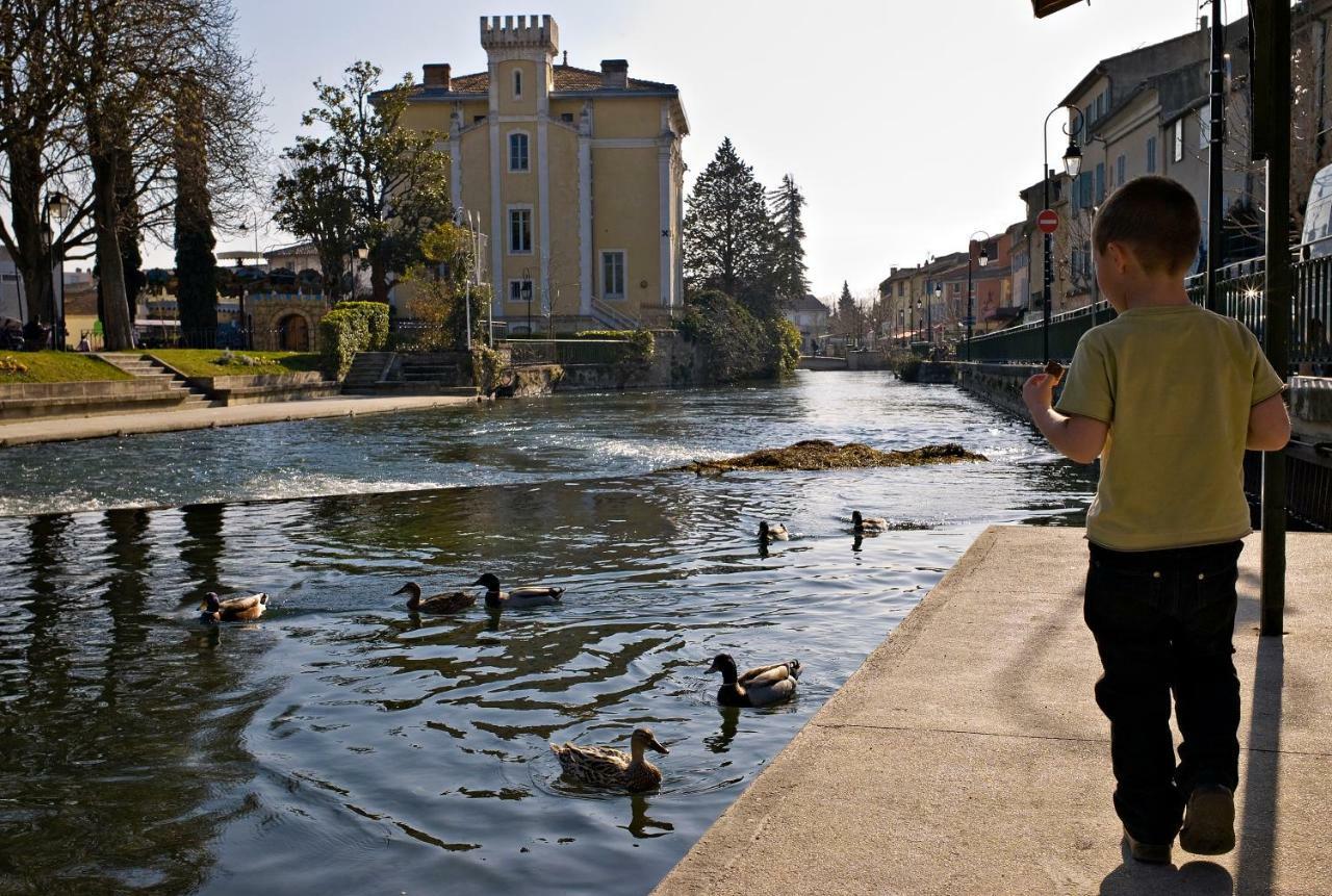 Paradis Dore LʼIsle-sur-la-Sorgue Buitenkant foto